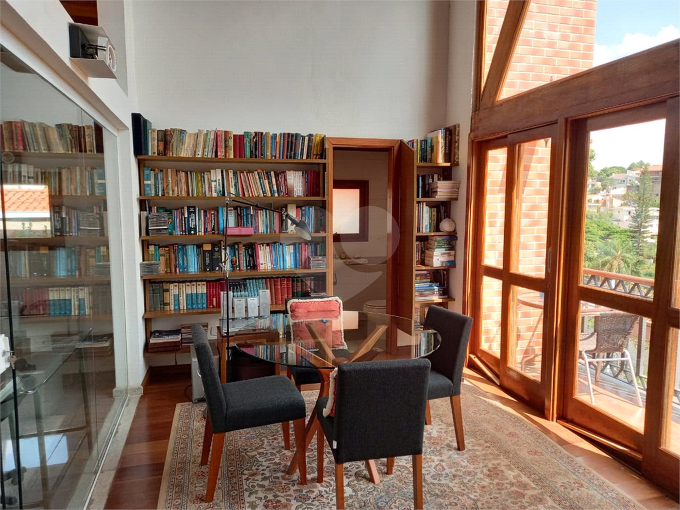 Casa à venda com 5 quartos, sendo 4 suítes, em Jardim São Bento, São Paulo, SP