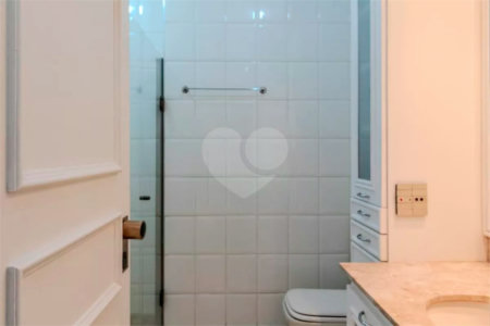 Apartamento à venda com 4 quartos, sendo 2 suítes, em Paraíso do Morumbi, São Paulo, SP