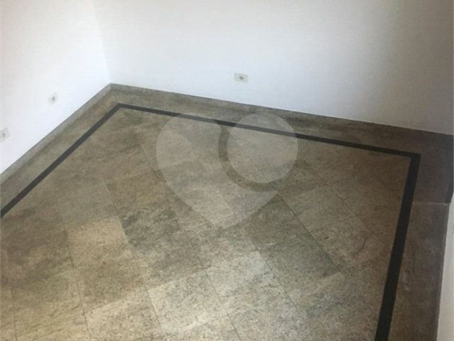 Casa à venda com 2 quartos, sendo 1 suíte,  no condomínio Colibri, São Paulo - SP