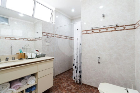 Apartamento à venda com 3 quartos, sendo 1 suíte,  em Santa Cecília, São Paulo, SP