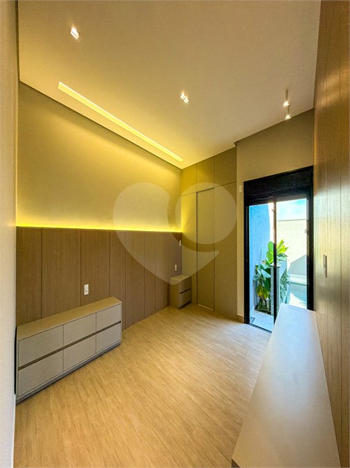 Casa à venda com 3 suítes no condomínio Jardim Residencial Dona Maria Candida, Indaiatuba - SP
