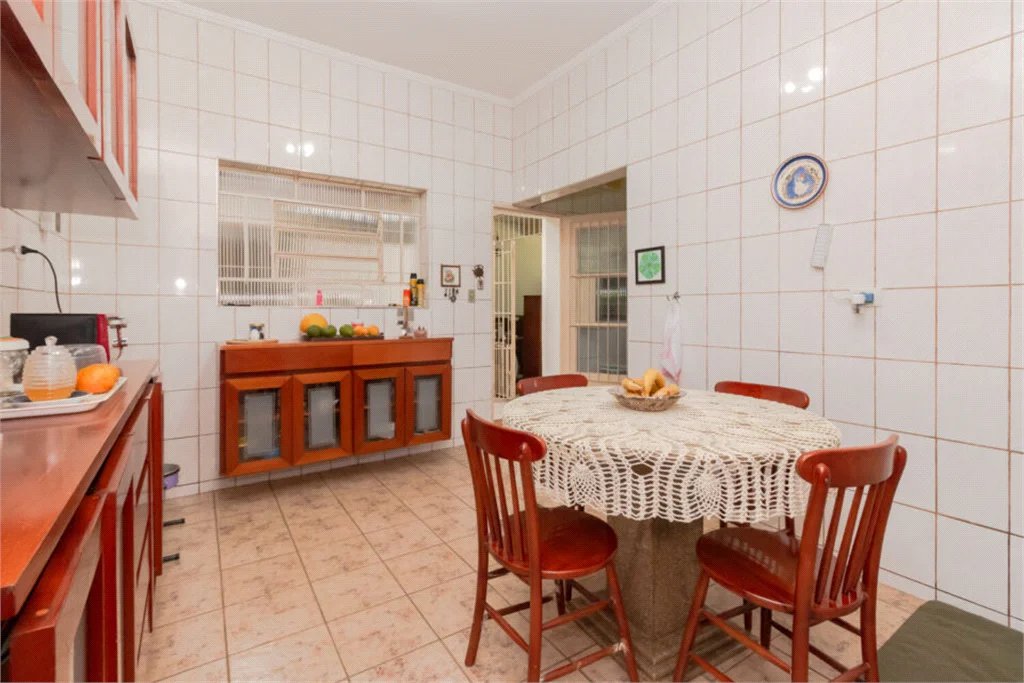 Casa à venda com 4 quartos, sendo 3 suítes,  em Vila Pirajussara, São Paulo, SP