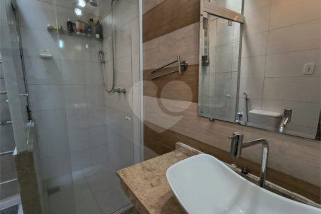Casa à venda com 3 quartos, sendo 1 suíte, em Campo Grande, Rio de Janeiro, RJ