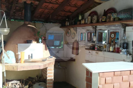 Casa à venda com 7 quartos, sendo 3 suítes, em Fazenda Marajoara, Campo Limpo Paulista, SP