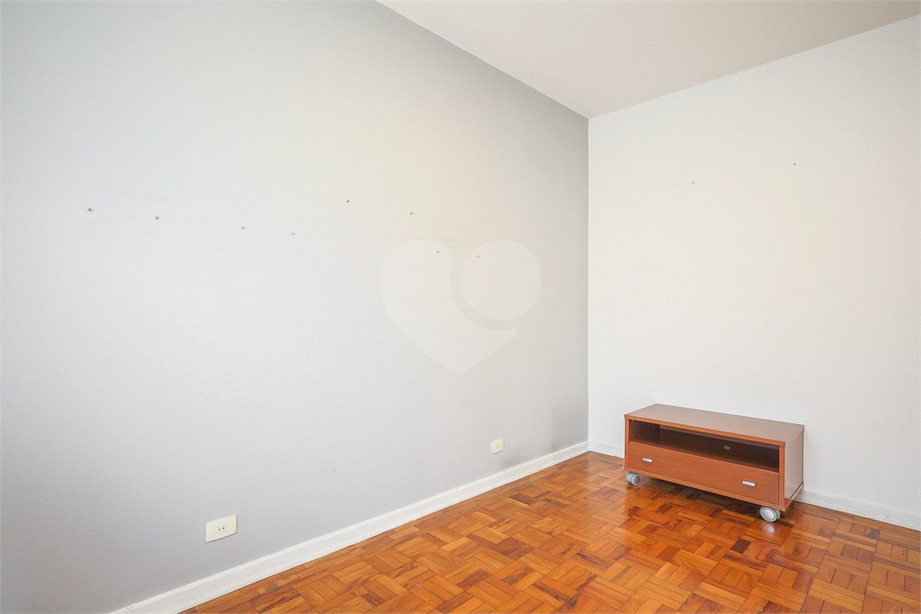 Casa Térrea à venda com 3 quartos, sendo 1 suíte, em Cidade Vargas, São Paulo, SP