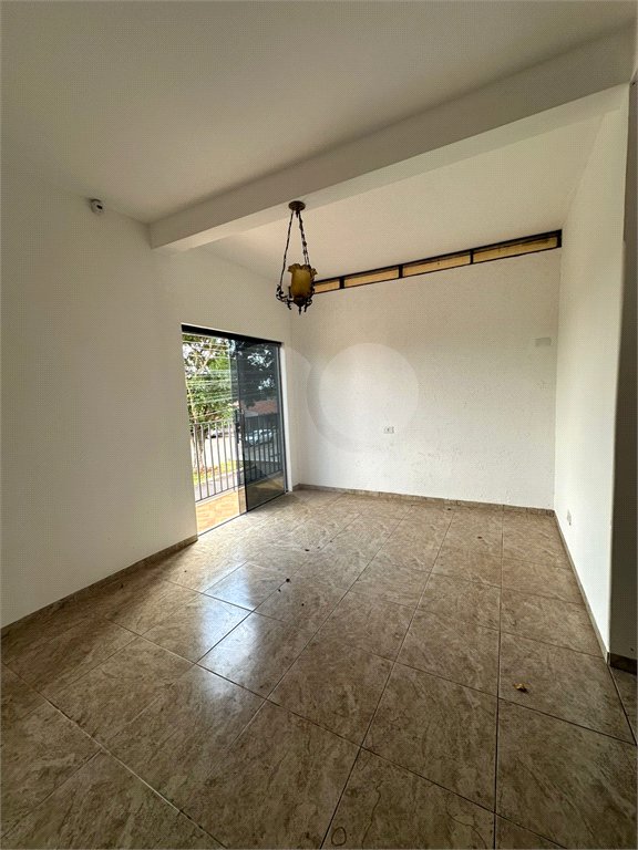 Sobrado à venda ou para alugar com 4 quartos, sendo 2 suítes, em Vila Lacíria, Ponta Porã, MS