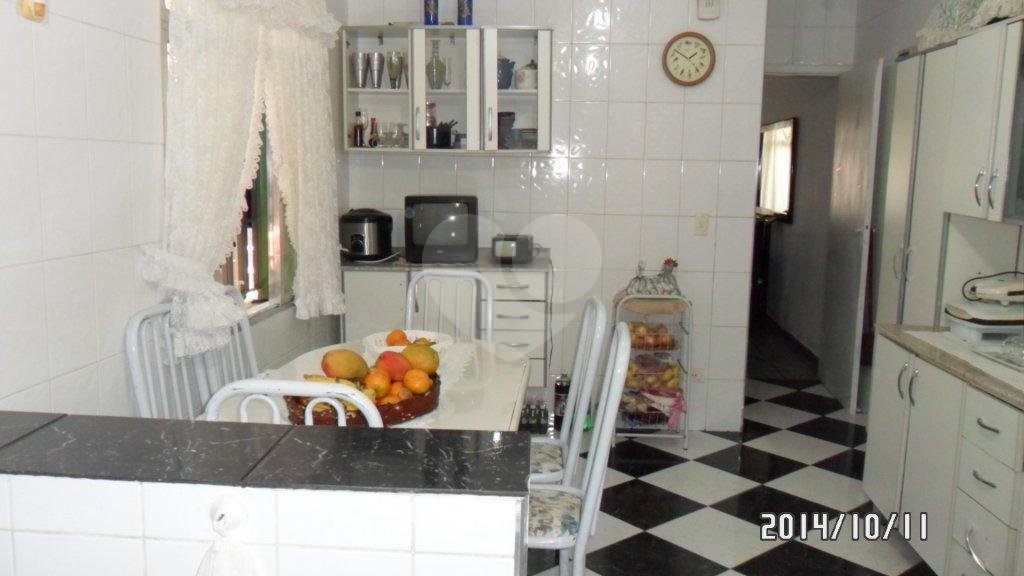 Sobrado à venda com 3 quartos em Jardim Peri, São Paulo, SP