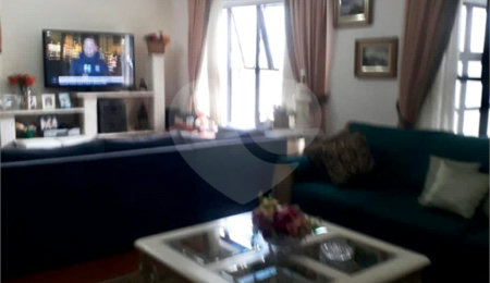 Sobrado à venda com 4 quartos, sendo 2 suítes,  em Parada Inglesa, São Paulo, SP