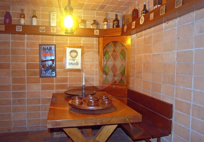 Casa à venda com 5 quartos, sendo 4 suítes, em Alto da Boa Vista, São Paulo, SP