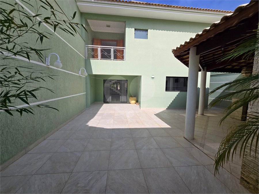 Casa para alugar com 4 quartos, sendo 3 suítes,  no condomínio Village Saint Claire, Sorocaba - SP