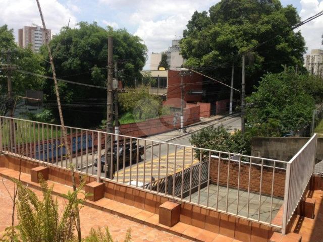 Sobrado à venda com 3 quartos, sendo 1 suíte,  em Santana, São Paulo, SP