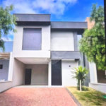 Casa à venda com 3 suítes no condomínio Terras da Estancia, Paulínia - SP