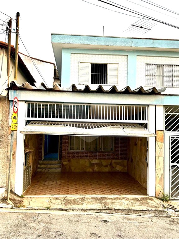 Casa à venda com 2 quartos em Vila Carrão, São Paulo, SP