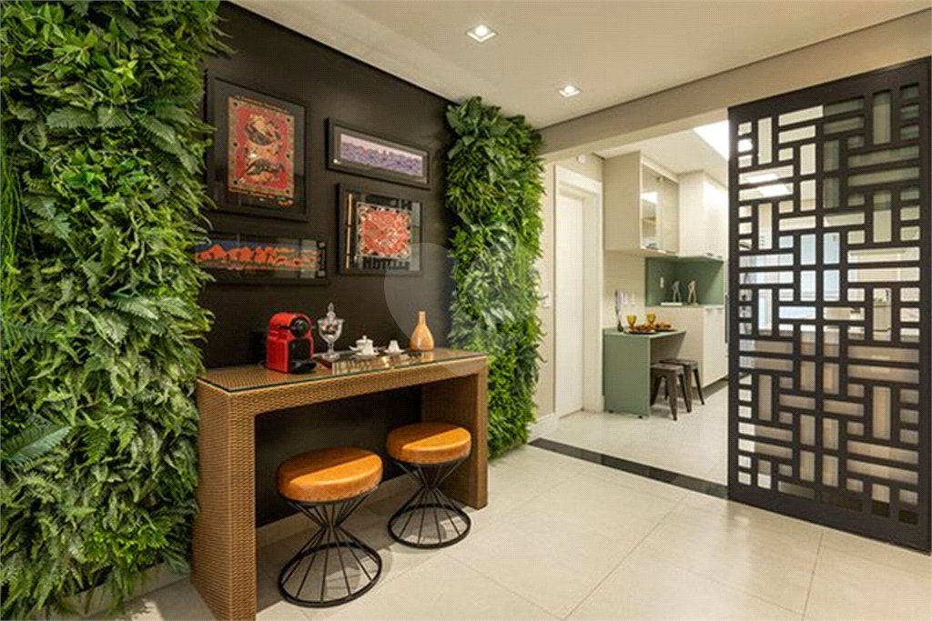 Apartamento à venda com 3 suítes em Indianópolis, São Paulo, SP