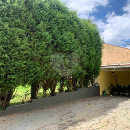 Casa à venda com 3 quartos no condomínio Recanto Florido, Vinhedo - SP