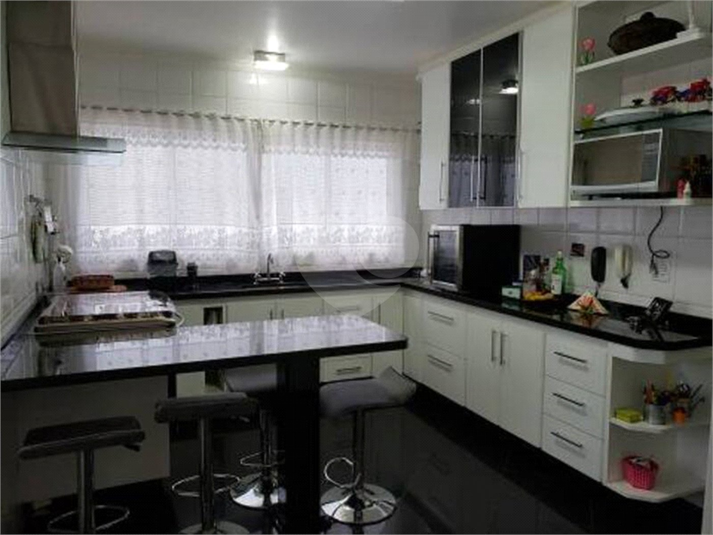Sobrado à venda com 3 suítes em Santa Terezinha, São Paulo, SP