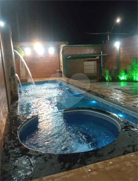 Casa à venda com 1 suíte em Residencial Alamedas, Araraquara, SP