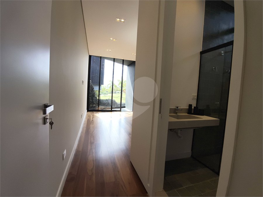 Casa à venda com 4 suítes no condomínio Alphaville Nova Esplanada 1, Votorantim - SP
