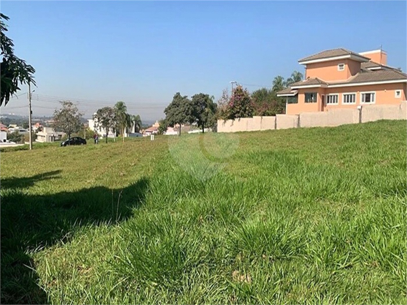 Terreno à venda no condomínio Saint Charbel, Araçoiaba da Serra - SP
