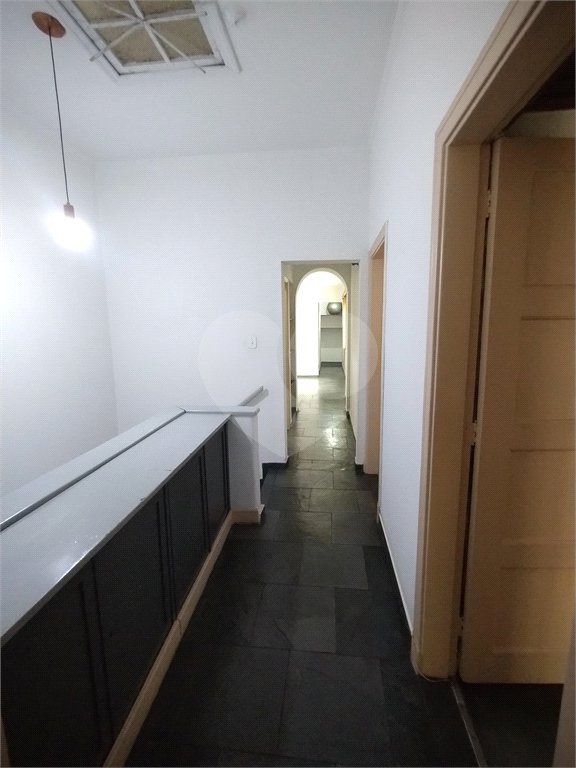 Casa à venda com 4 quartos, sendo 1 suíte, em Vila Mariana, São Paulo, SP