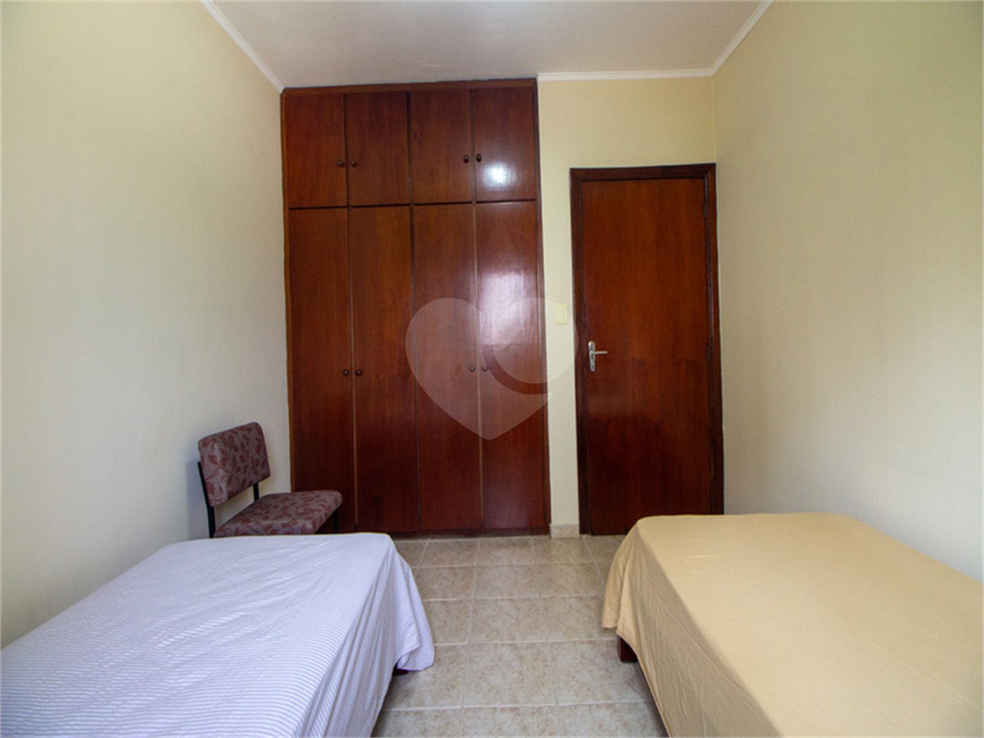 Casa à venda com 3 quartos, sendo 1 suíte, em Chácara Inglesa, São Paulo, SP