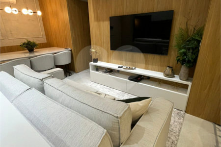 Apartamento à venda com 3 quartos, sendo 1 suíte, em Indianópolis, São Paulo, SP