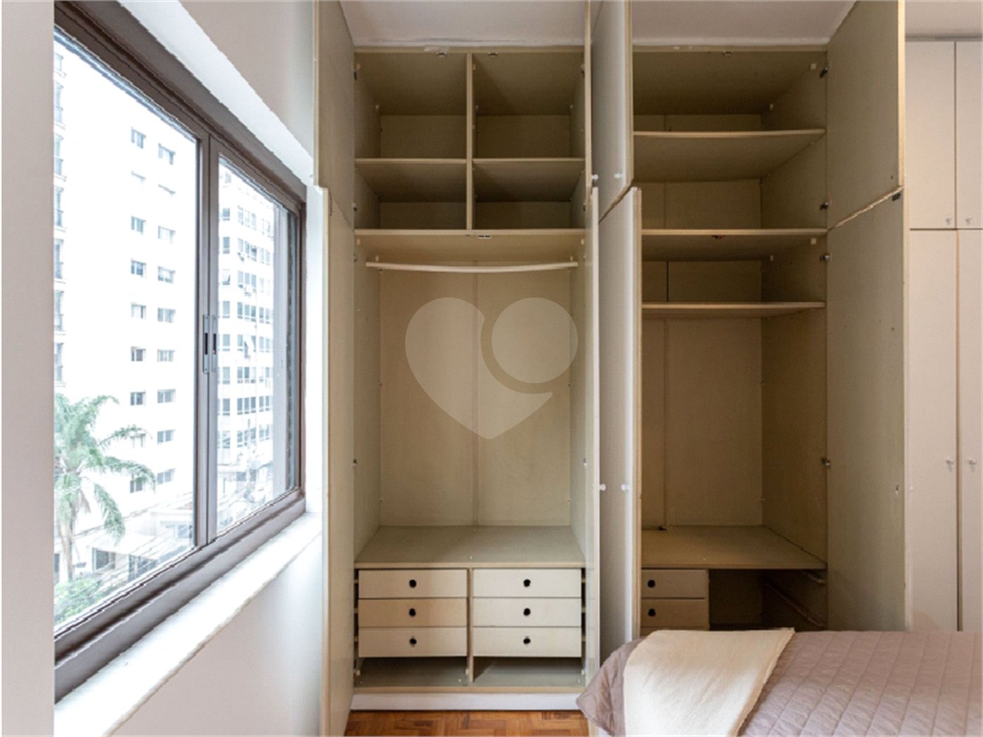 Apartamento à venda com 3 quartos, sendo 1 suíte, em Itaim Bibi, São Paulo, SP