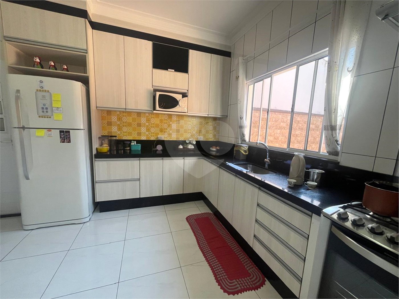 Casa à venda com 3 suítes no condomínio Lago da Serra, Araçoiaba da Serra - SP