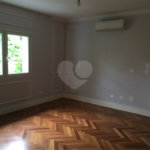 Casa à venda com 4 quartos, sendo 2 suítes, no condomínio Residencial Morumbi, São Paulo - SP