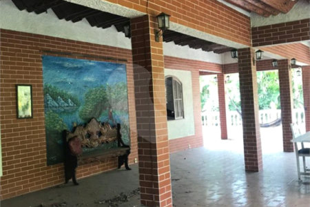 Casa à venda com 4 quartos, sendo 1 suíte, em Senador Vasconcelos, Rio de Janeiro, RJ