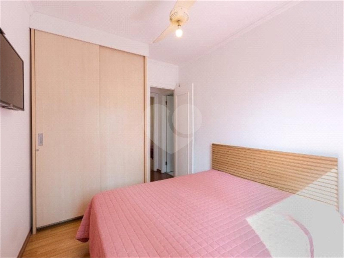Apartamento à venda com 3 quartos, sendo 1 suíte, em Vila Hamburguesa, São Paulo, SP