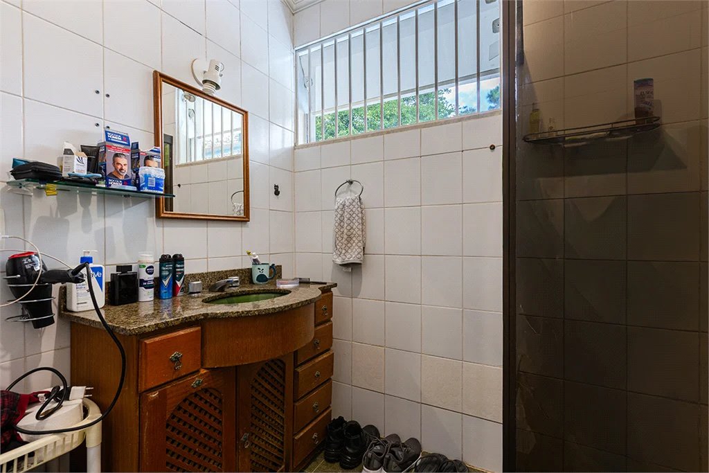 Sobrado à venda com 4 quartos, sendo 2 suítes,  em Vila Madalena, São Paulo, SP
