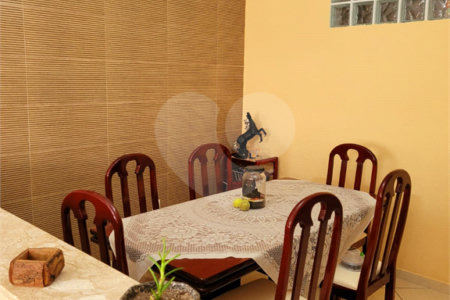 Casa à venda com 4 suítes em Jardim Bandeiras, Jundiaí, SP
