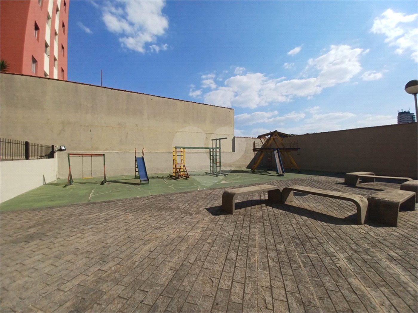 Apartamento à venda com 2 quartos em Vila Erna, São Paulo, SP