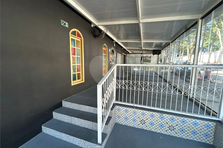 Sobrado à venda com 15 quartos, sendo 3 suítes, em Tucuruvi, São Paulo, SP