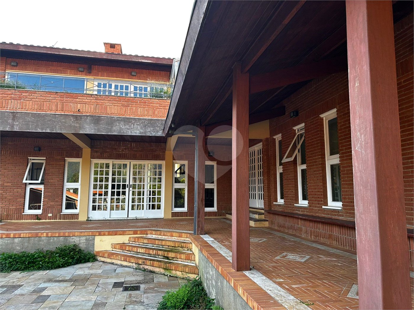 Casa à venda com 4 suítes em Vila Petrópolis, Atibaia, SP