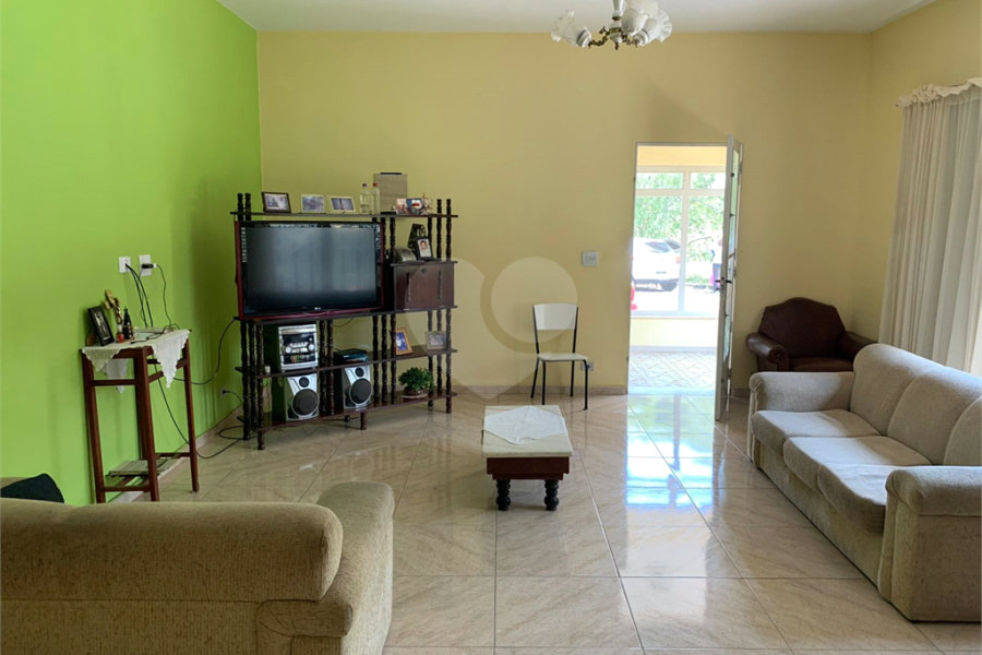 Casa à venda com 4 quartos, sendo 1 suíte, em Rio Acima, Mairiporã, SP