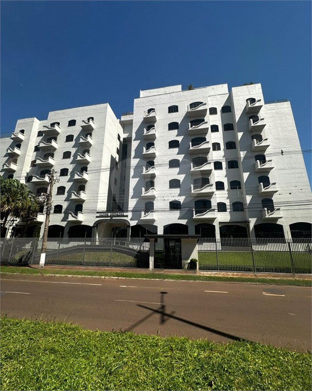 Apartamento à venda com 2 quartos, sendo 1 suíte, no Centro, Ponta Porã, MS