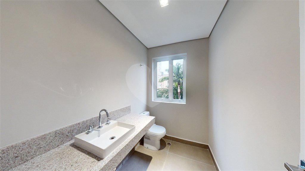 Apartamento à venda com 3 quartos, sendo 1 suíte, em Higienópolis, São Paulo, SP