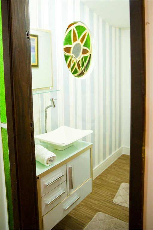 Casa Térrea à venda com 4 quartos, sendo 1 suíte,  em Super Quadra Morumbi, São Paulo, SP