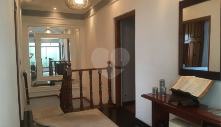 Sobrado à venda com 4 quartos, sendo 2 suítes,  em Tremembé, São Paulo, SP