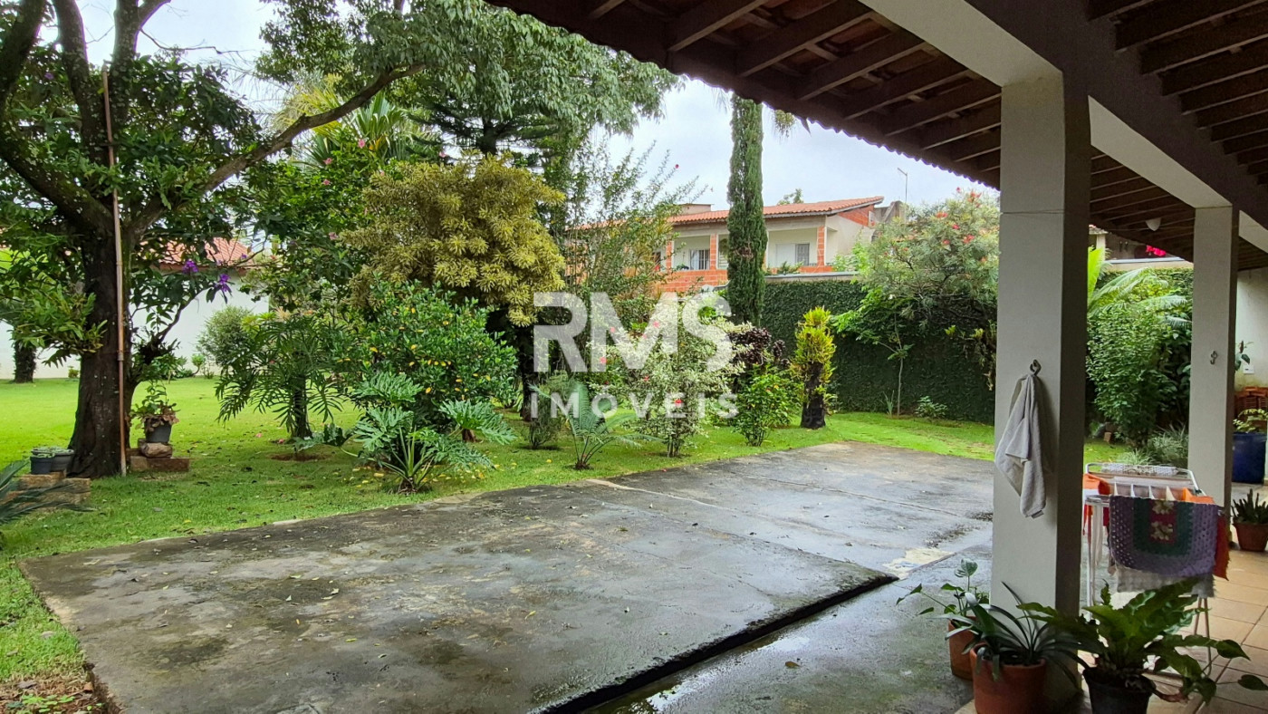 Casa à venda com 4 quartos, sendo 1 suíte,  em Villarejo Sopé da Serra (Vilarejo), Cabreúva, SP
