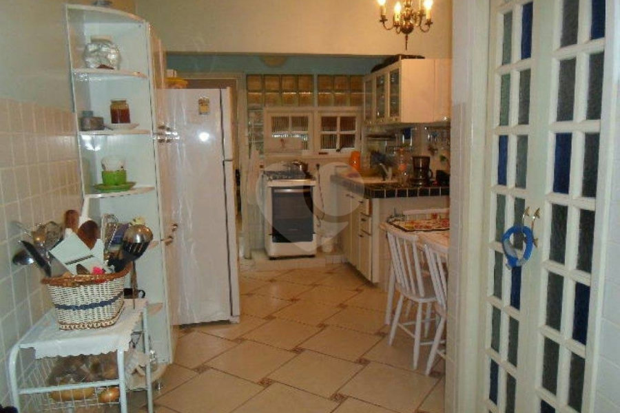 Sobrado à venda com 2 quartos em Tremembé, São Paulo, SP
