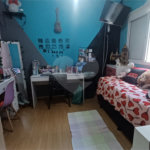 Casa à venda com 3 quartos, sendo 1 suíte, no condomínio Santanna, São Paulo - SP