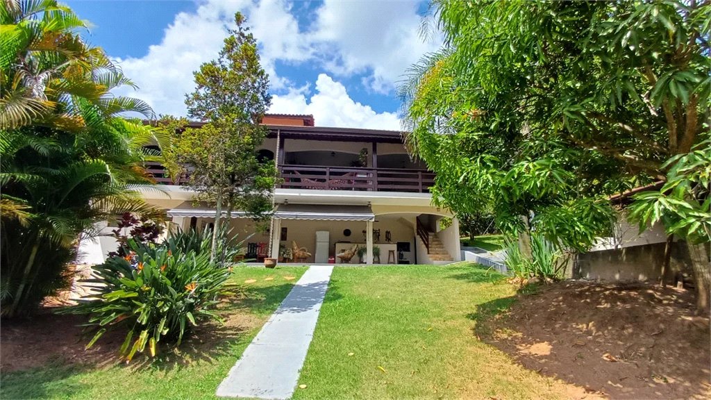 Casa à venda com 4 quartos, sendo 1 suíte,  no condomínio Jardim do Ribeirão I, Itupeva - SP