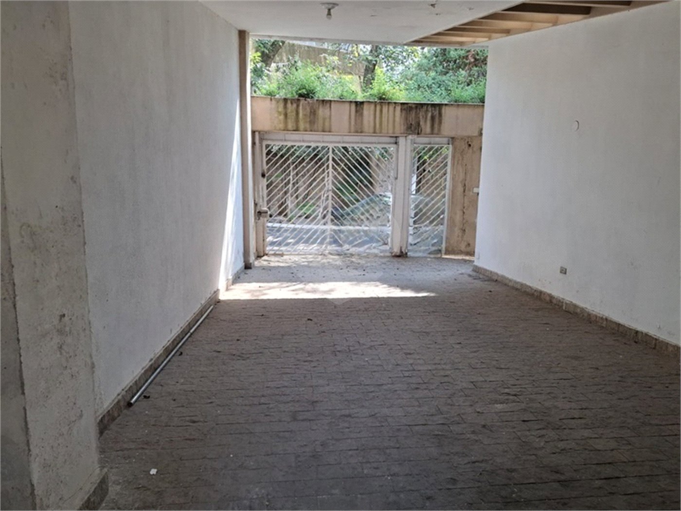 Casa à venda com 4 quartos, sendo 3 suítes, em Jardim São Bento, São Paulo, SP