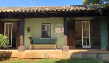 Casa Térrea à venda com 3 suítes em Interlagos, São Paulo, SP