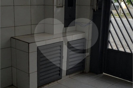 Sobrado à venda com 3 quartos em Vila Medeiros, São Paulo, SP
