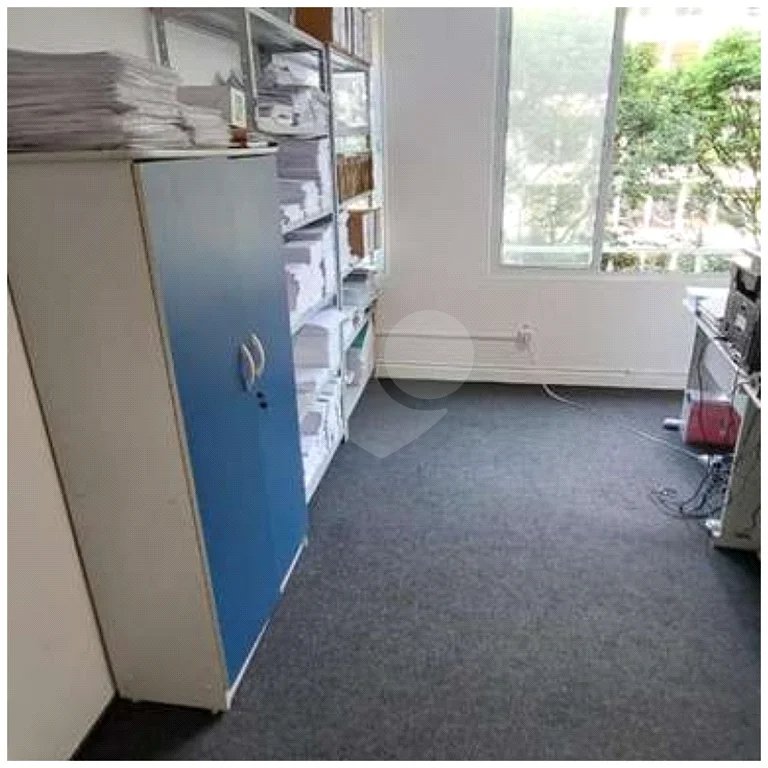 Conjunto comercial, 420 m², para venda ou locação na República