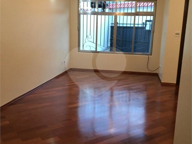 Casa à venda com 3 quartos, sendo 1 suíte,  em Vila Guilherme, São Paulo, SP